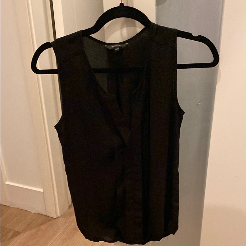 Black Sleeveless Top